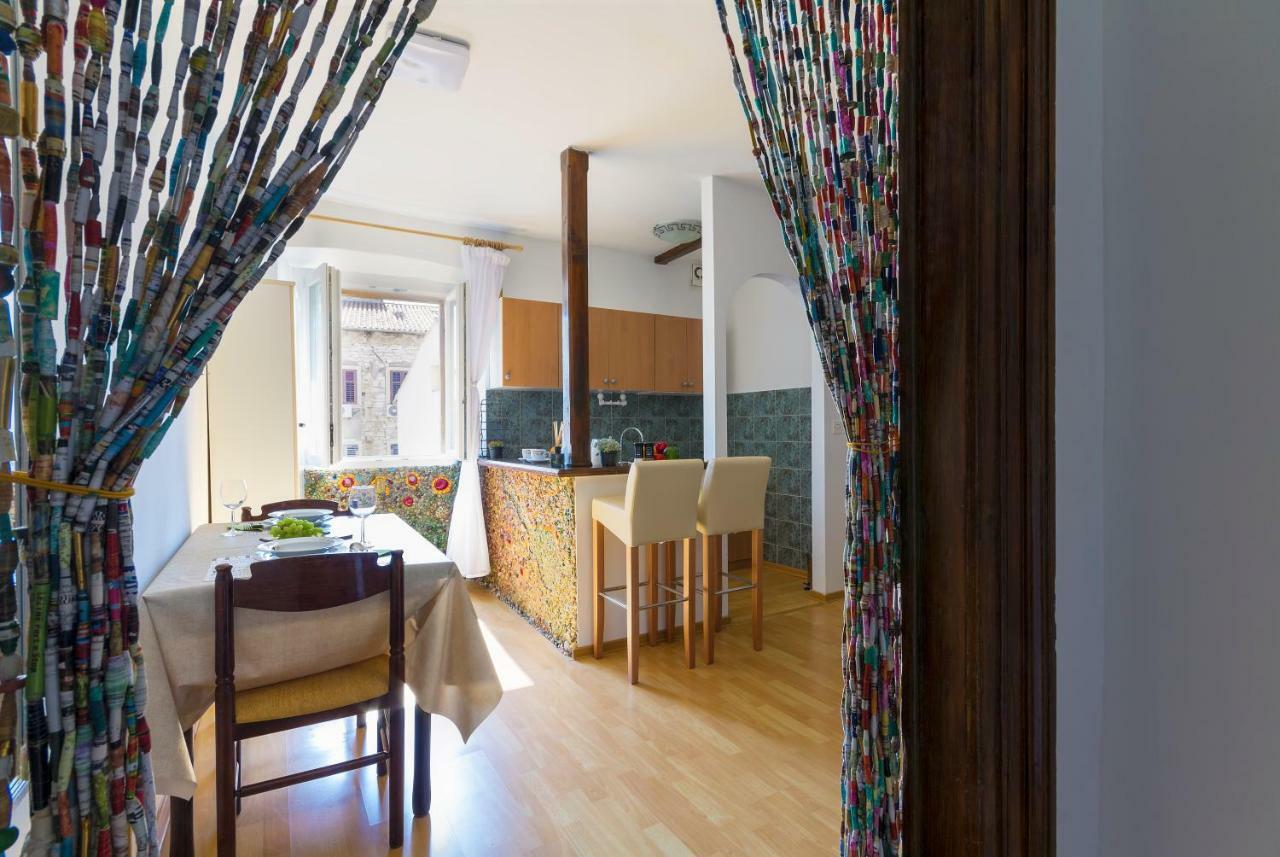 Studio Apartman Ela Pula Ngoại thất bức ảnh