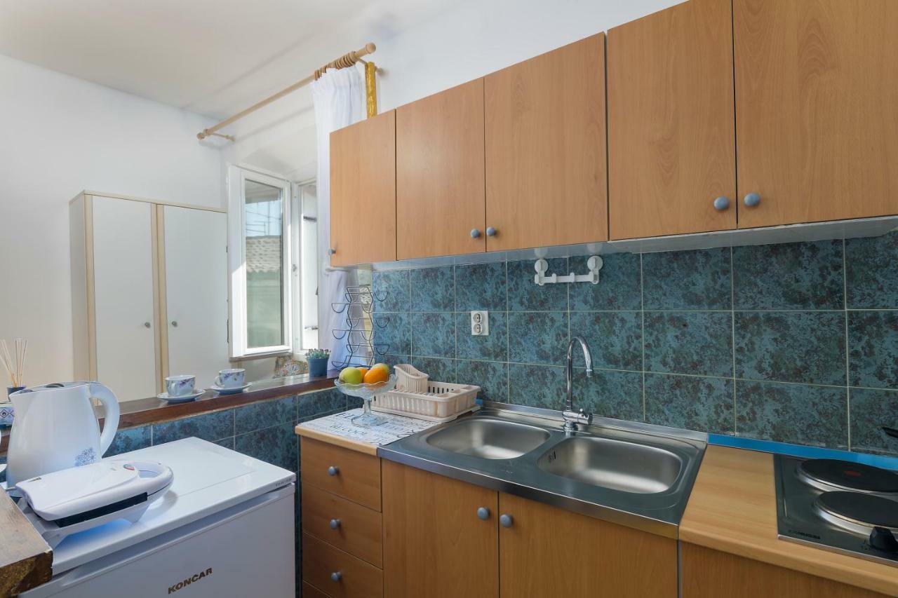 Studio Apartman Ela Pula Ngoại thất bức ảnh