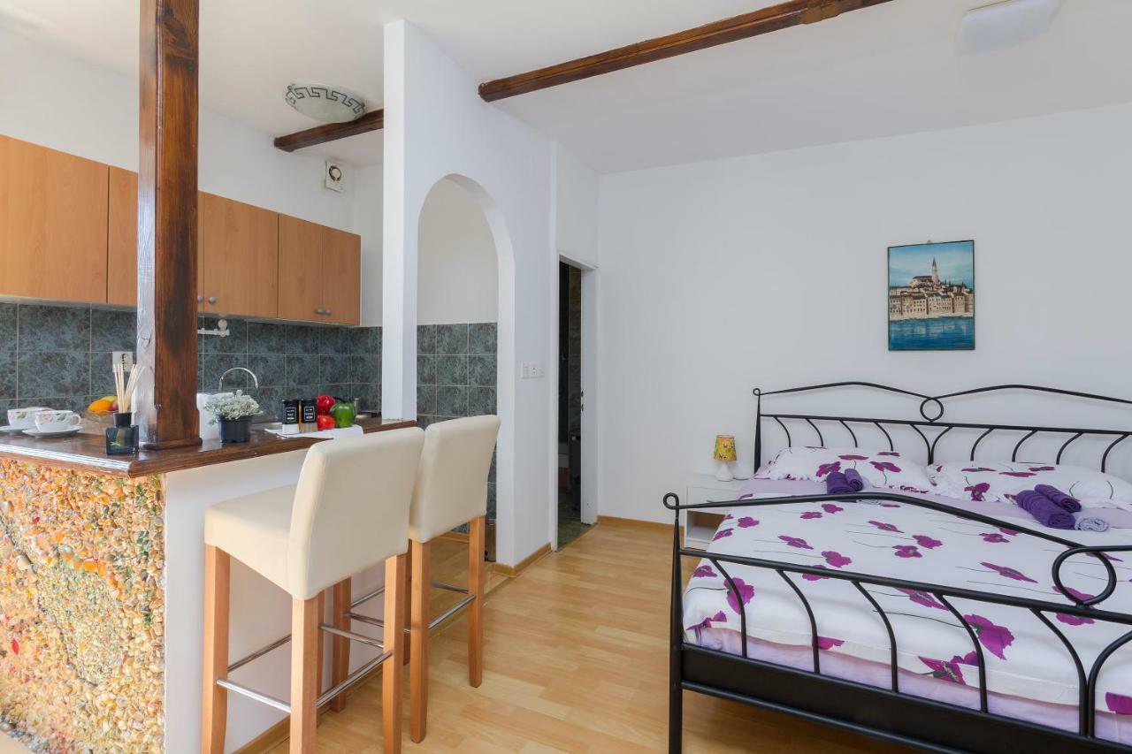 Studio Apartman Ela Pula Ngoại thất bức ảnh